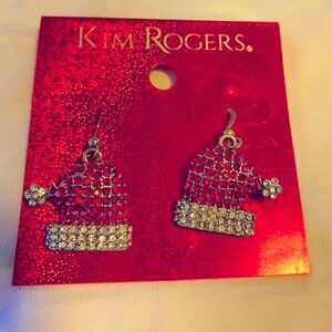 Santa earrings. NWT. Dangle Christmas earrings.